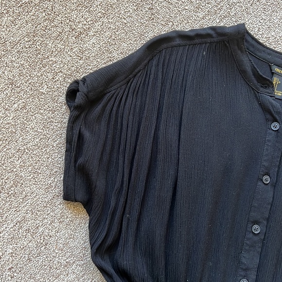 FOREVER 21 BLACK DRESS SIZE LARGE - Picture 2 of 3